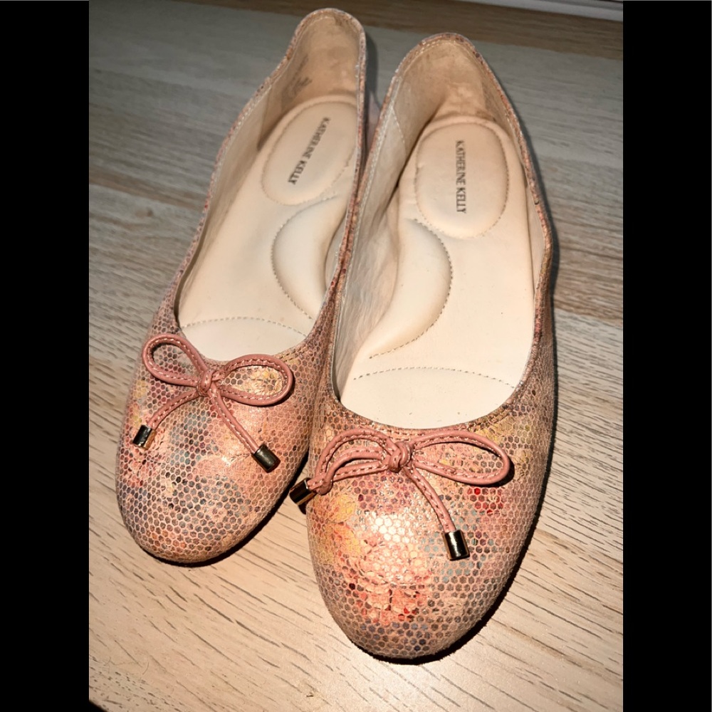 Katherine Kelly Desi Flats
